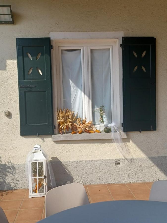 Villa Open Cascina Colico Esterno foto